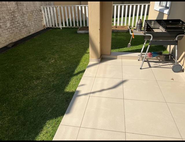 2 BEDROOM SECTIONAL TITLE FOR SALE IN LILIANTON